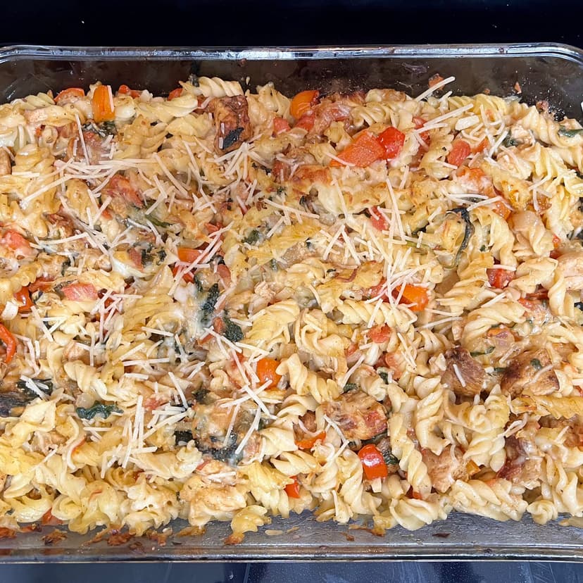 Cheesy Chicken and Veggie Fusilli Skillet