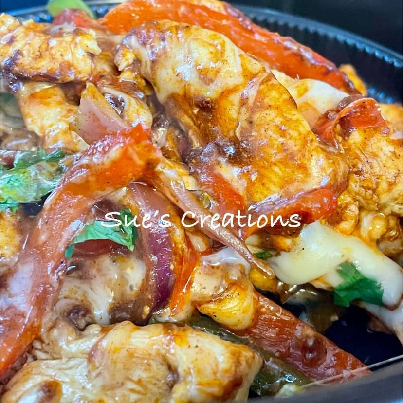 Sue’s Creations Chicken Fajita with White Cheese